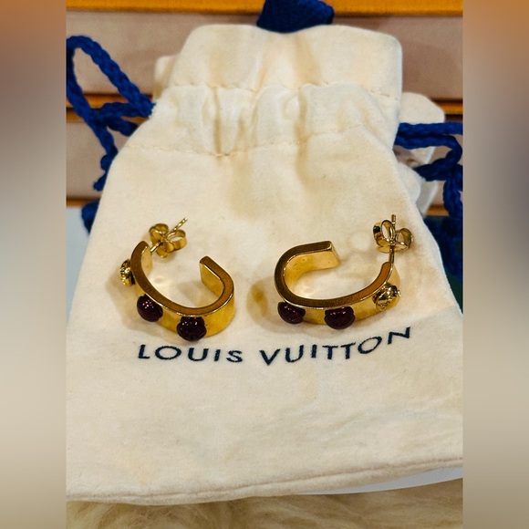 💎LOUIS VUITTON Chain Pierce Earrings Full Inclusion - Picture 6 of 17
